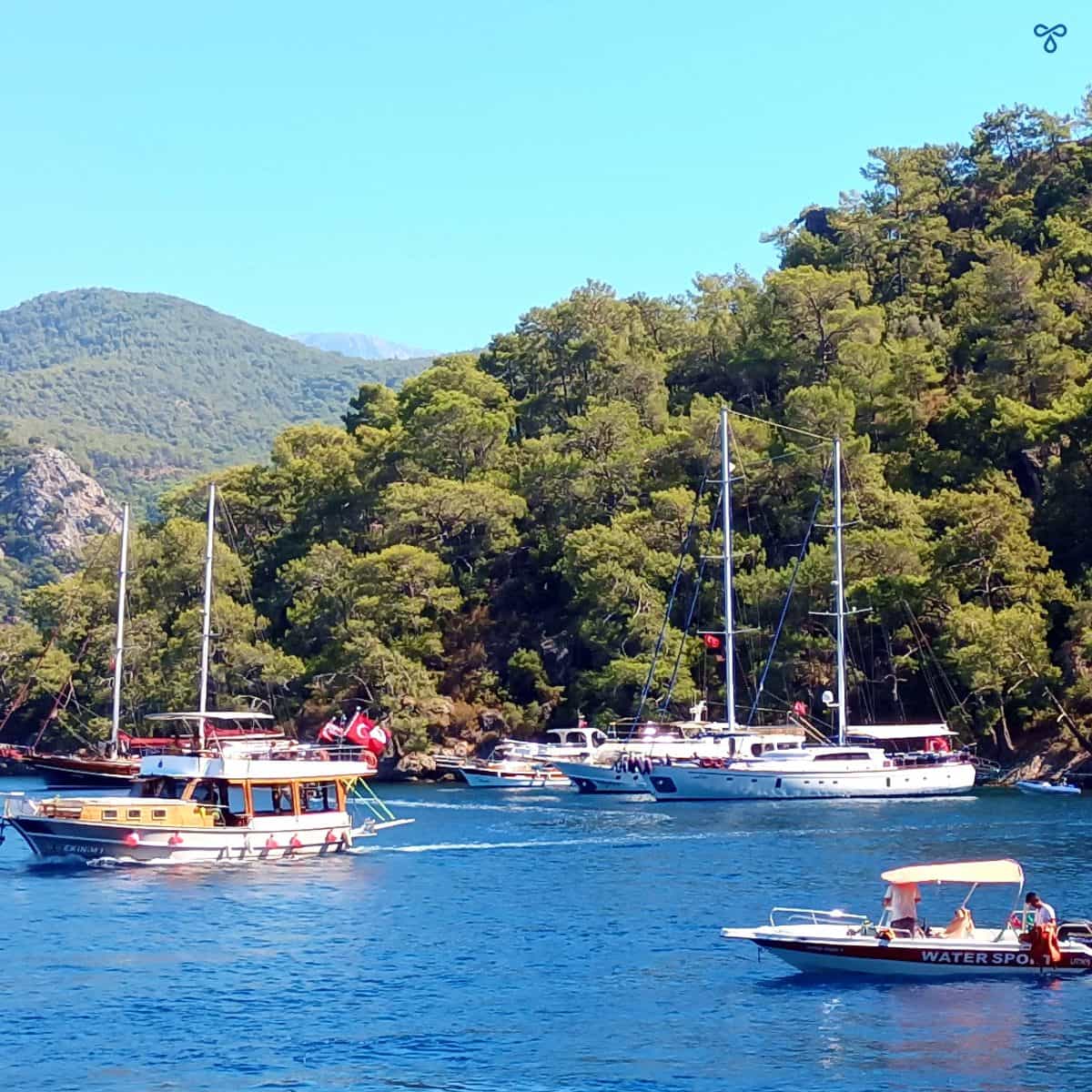 Fethiye 12 Adalar tekne turu – körfezde mavi yolculuk, koylar ve yüzme molaları | Fly Laputa